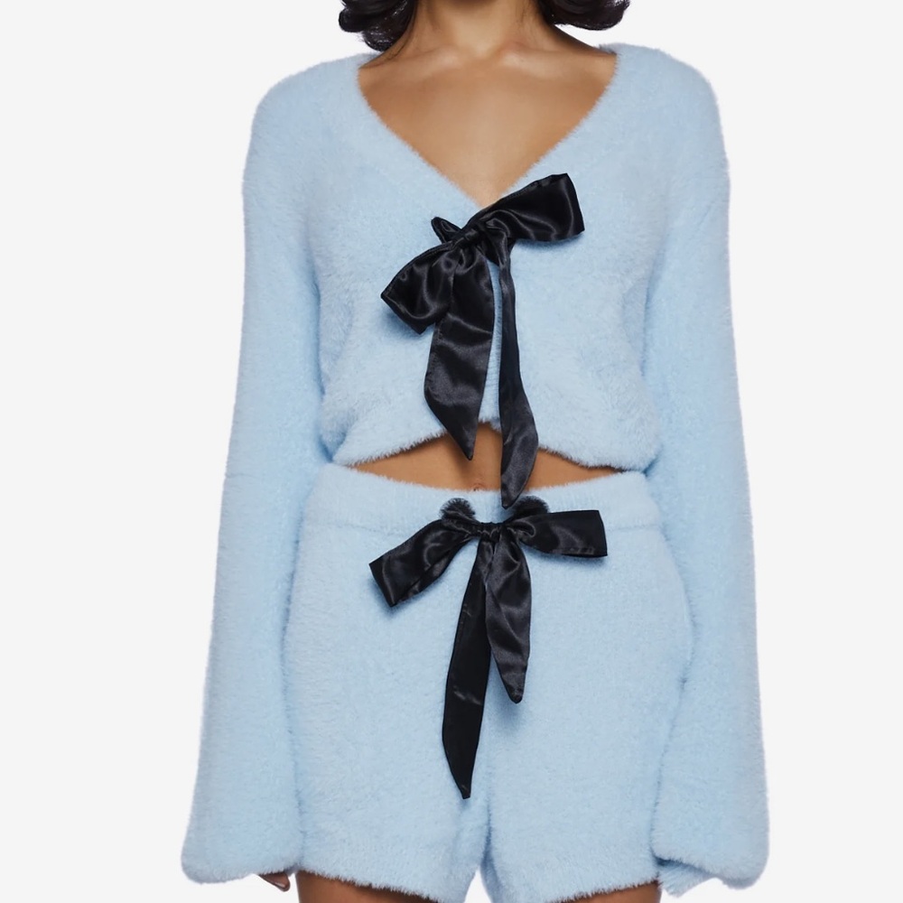 Super fuzzy and soft cardigan. Size L